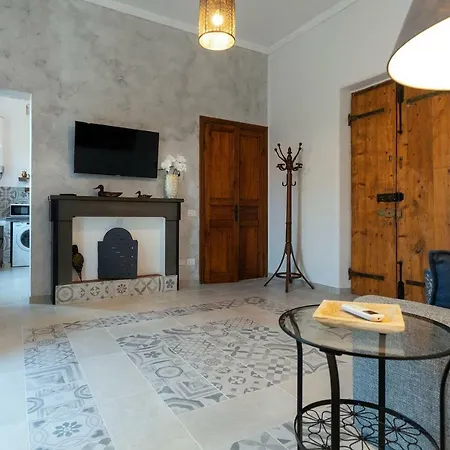 Lo Scrigno Di Lella Appartement